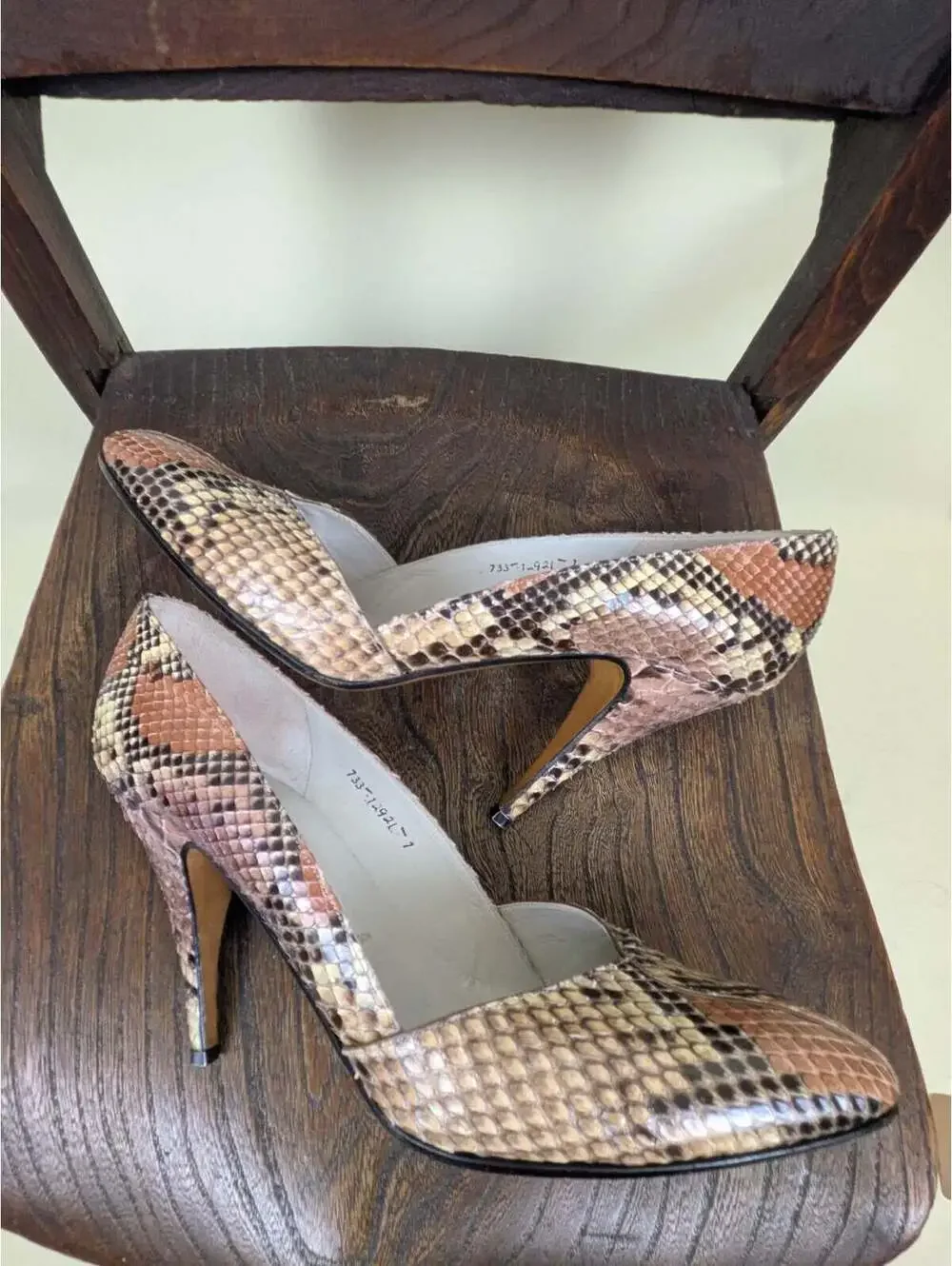 1980's Gina London snakeskin pointed heel stilettos US 9